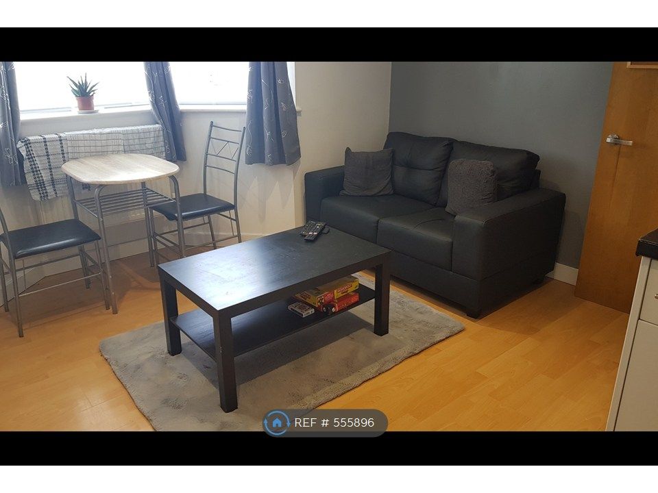 Property photo 2 of 8