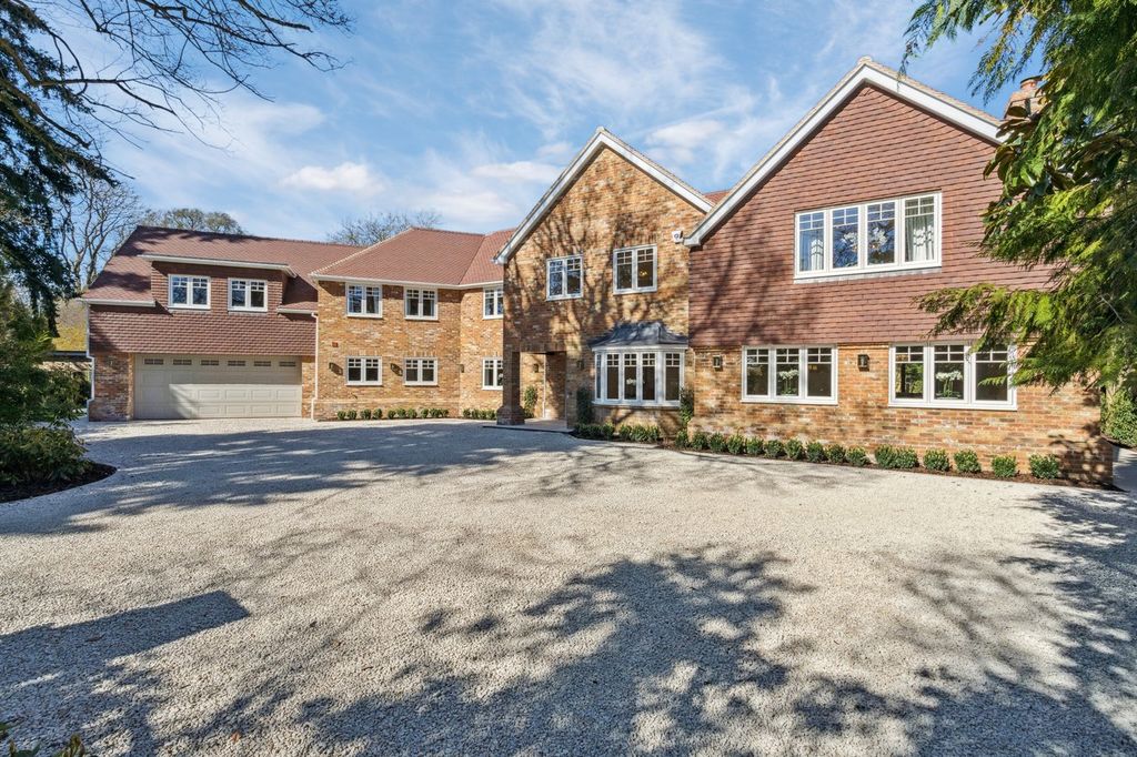 Property photo 1 of 37