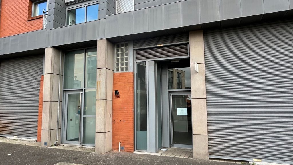 Property photo 1 of 7 Allied-Survdeyors-Scotland-Retail-01