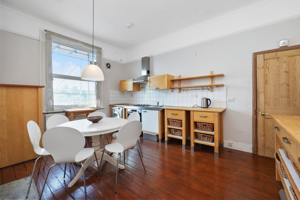 Property photo 1 of 8 Picture No. 22