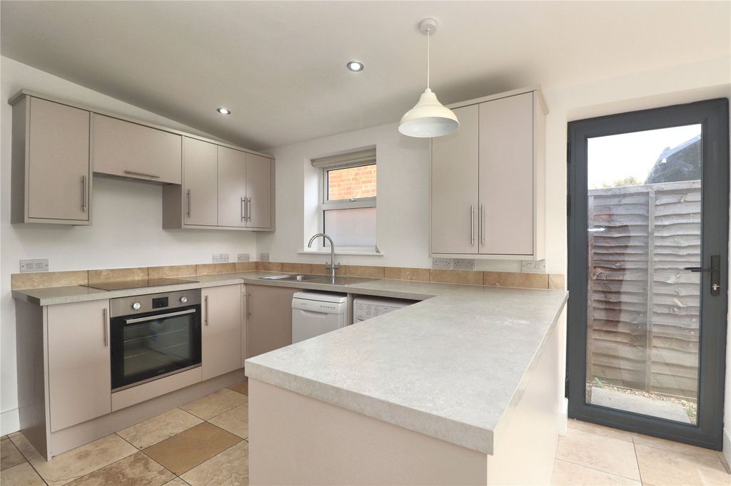 Property photo 3 of 13 Picture No. 28