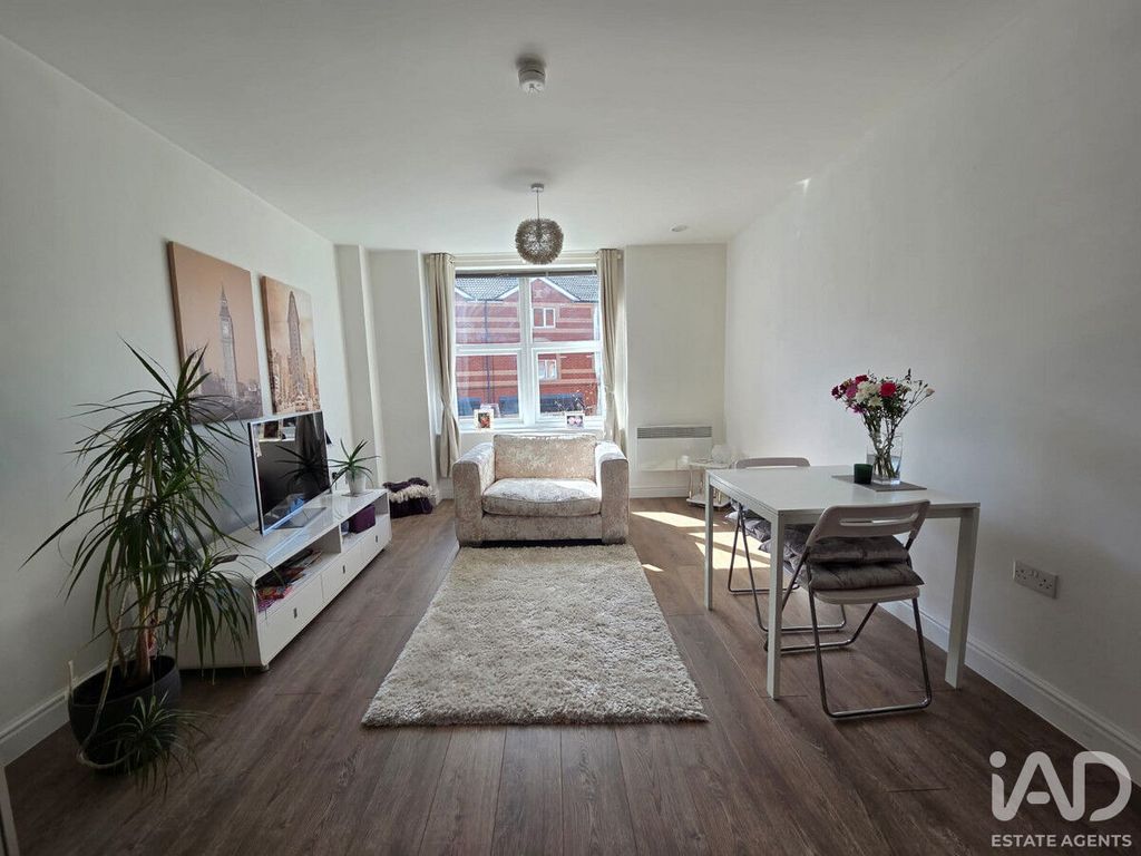 Property photo 1 of 25