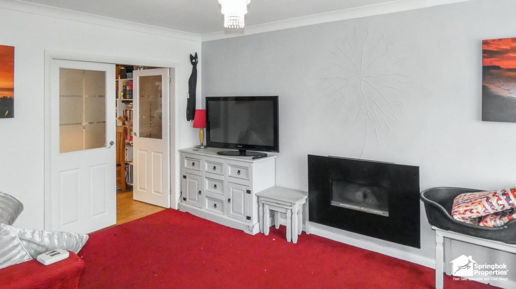 Property photo 3 of 16 Image 2