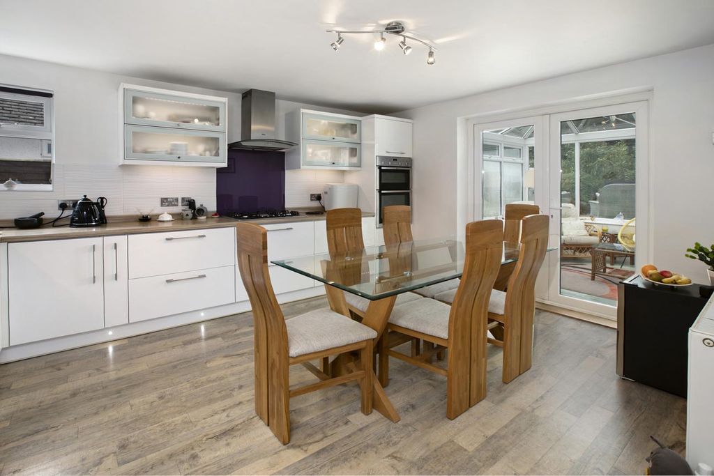 Property photo 3 of 22 Photo 15