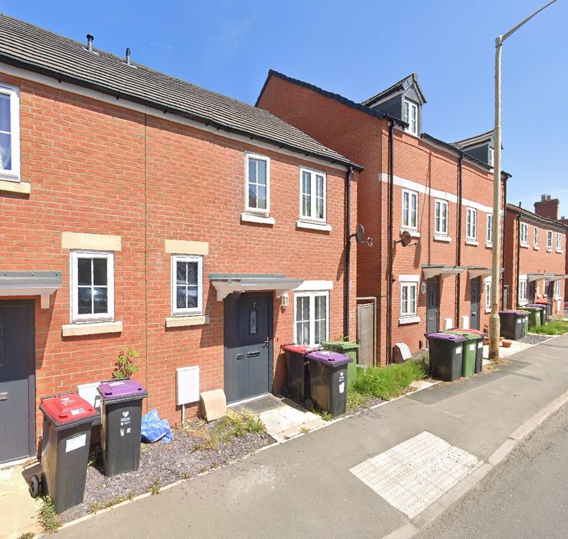 Property photo 1 of 8