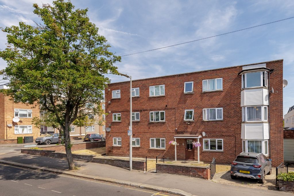 Property photo 1 of 20 4887771