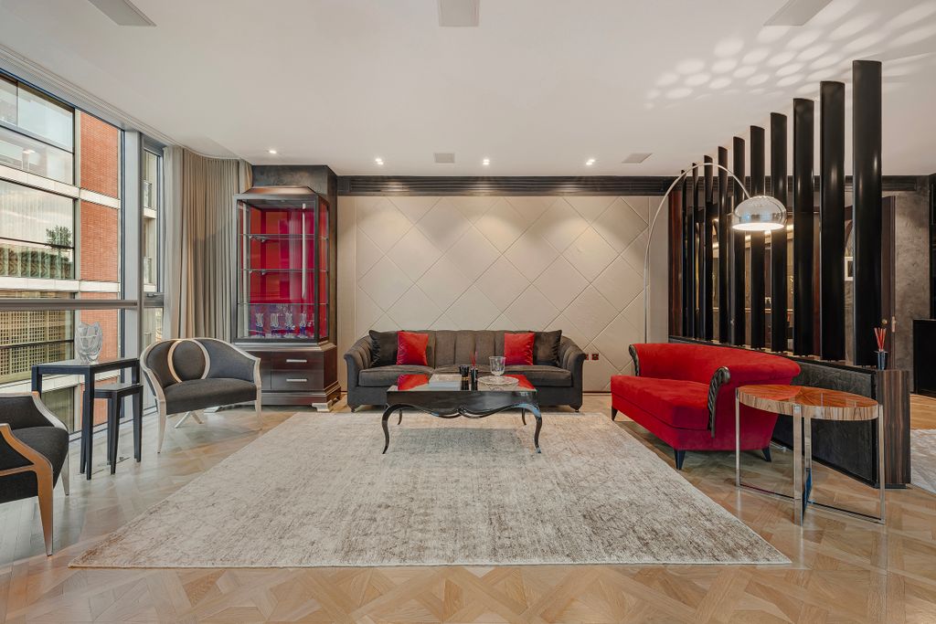 Property photo 2 of 27