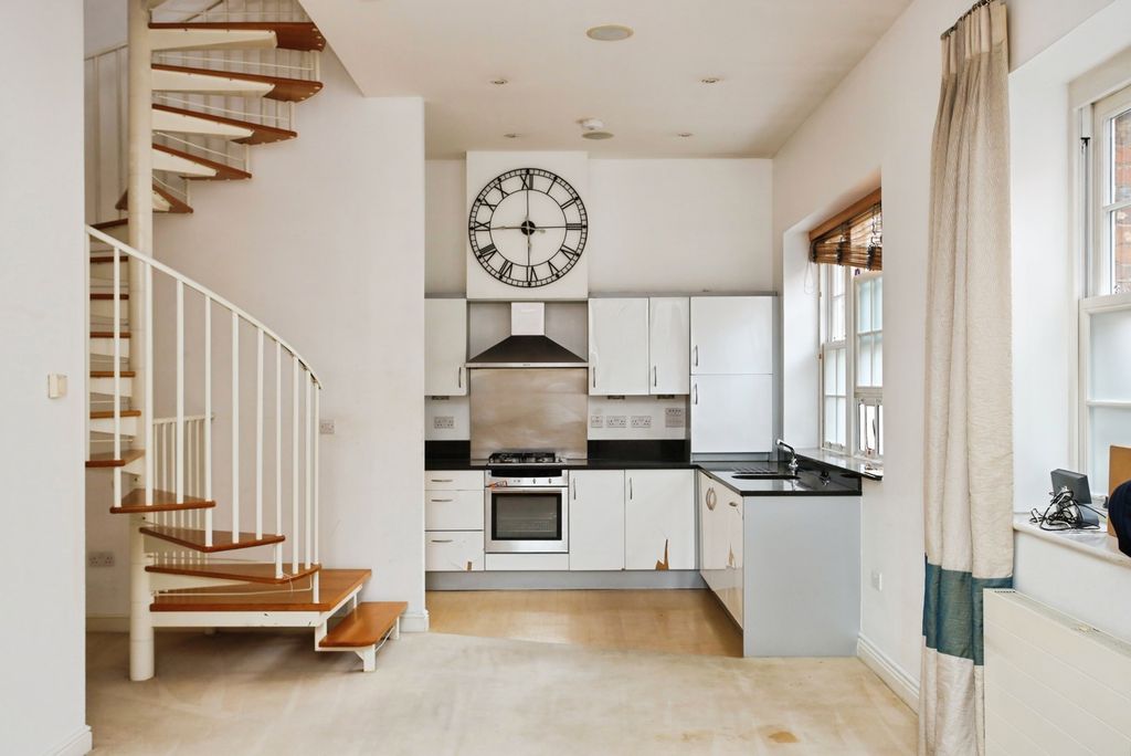 Property photo 3 of 14 Pbox-Img.Jpg