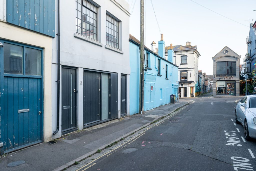 Property photo 1 of 27 4336450