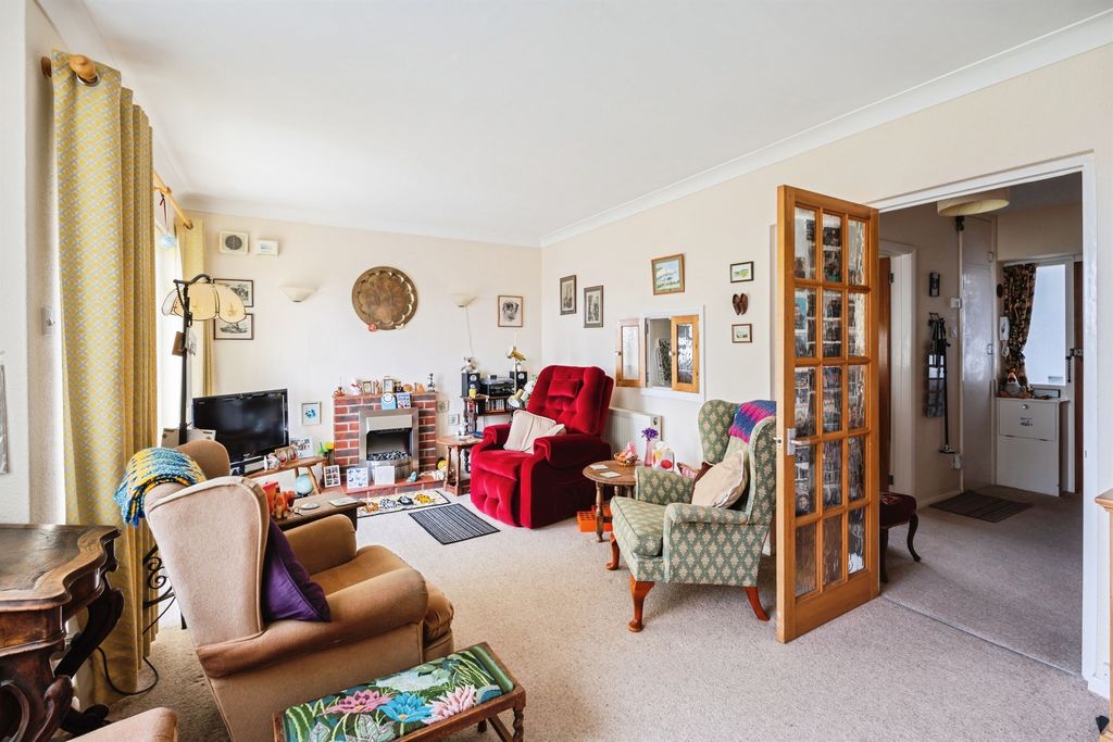 Property photo 3 of 14