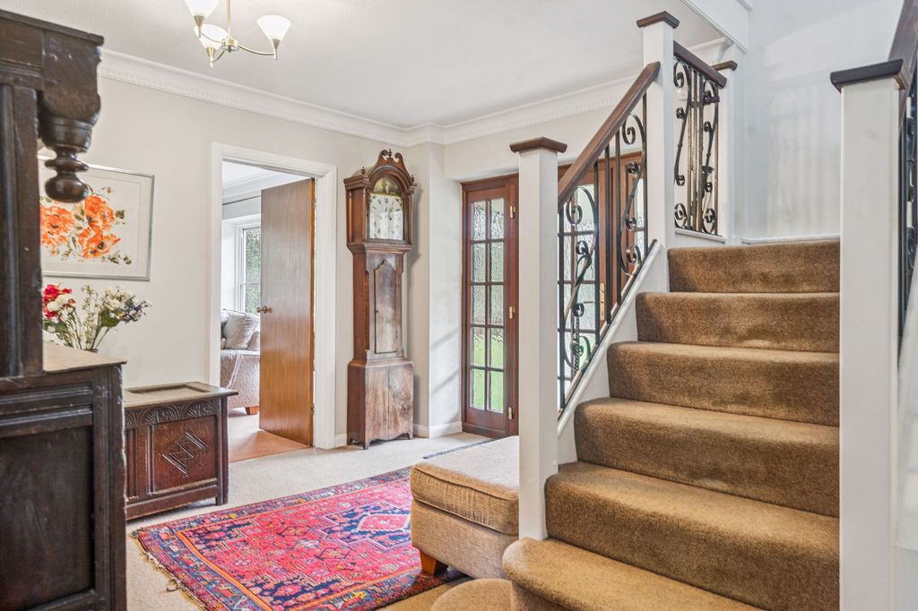 Additional image 5 of 6 bed detached house for saleTemplewood Lane, Farnham Common SL2