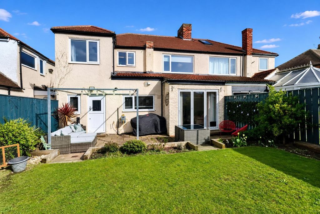 Property photo 1 of 22