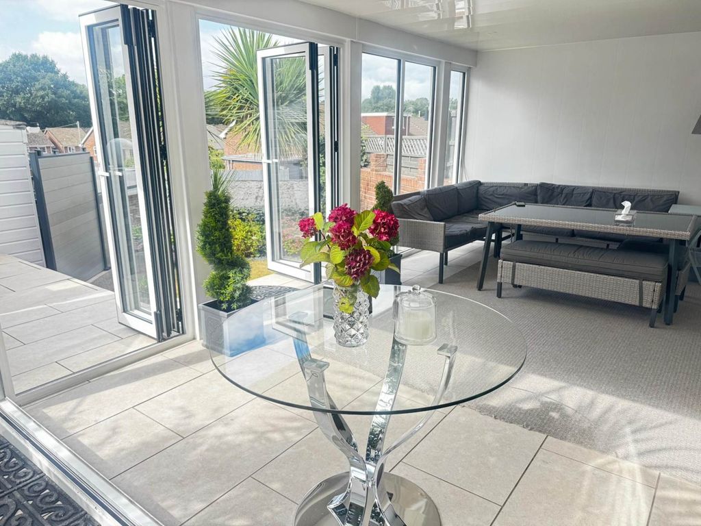 Property photo 3 of 26