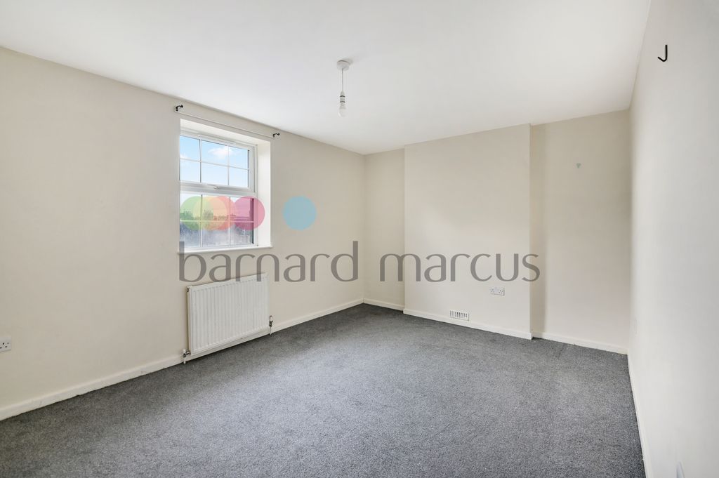 Property photo 2 of 9 Bedroom 2