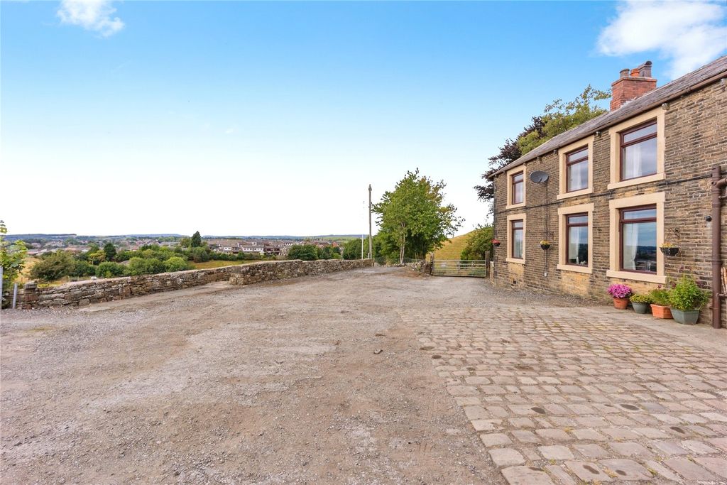 Property photo 1 of 25 Picture No. 31