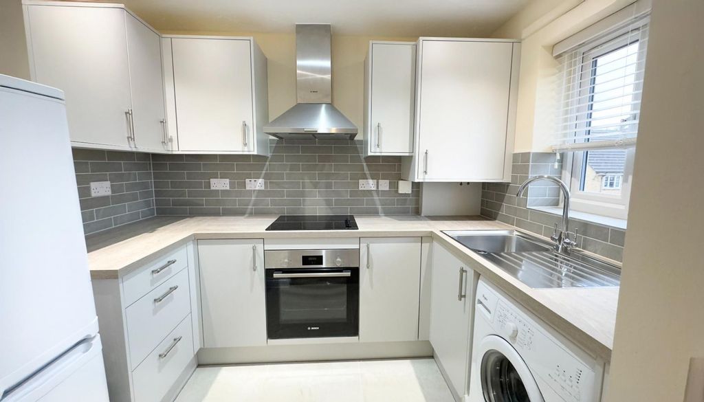 Property photo 2 of 9 Kitchen2.Jpg