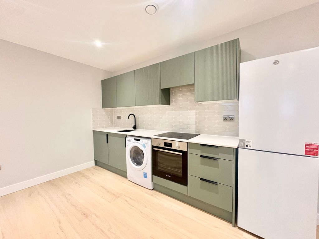 Property photo 2 of 4 Kitchen