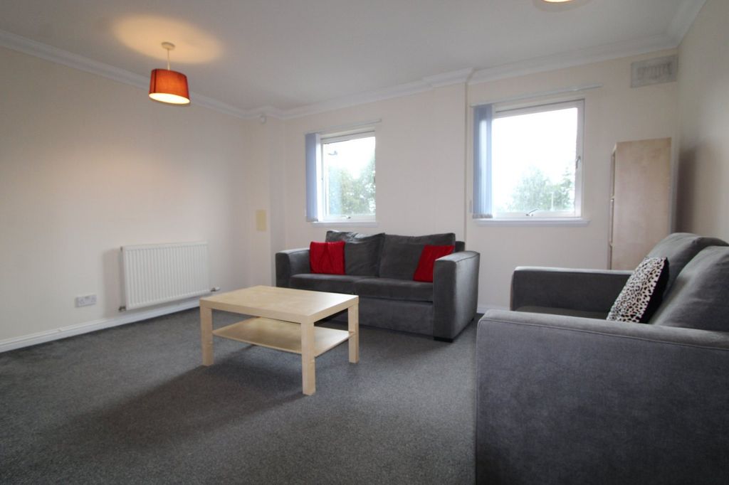 Property photo 2 of 9 2