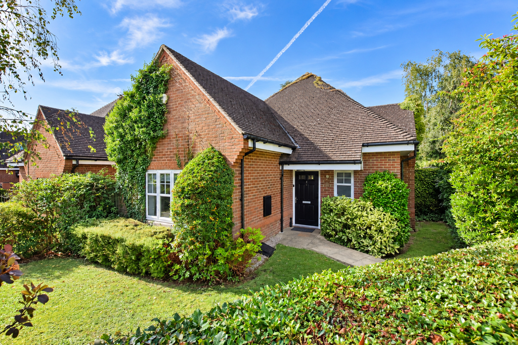 Property photo 1 of 28