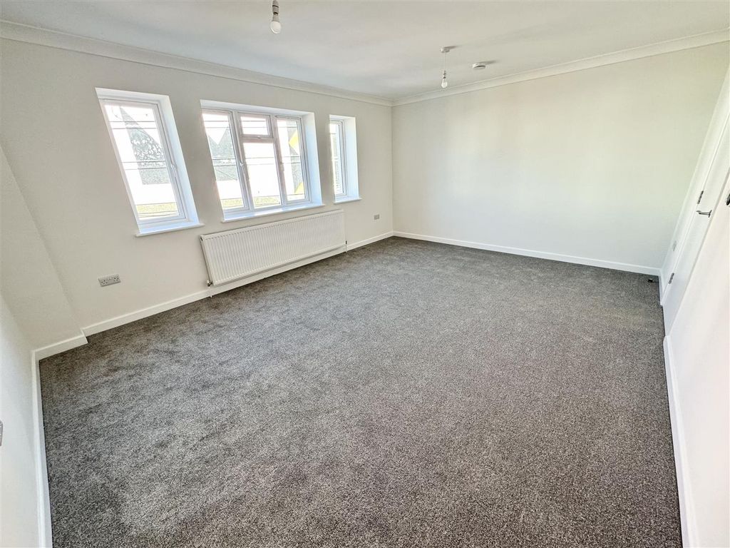 Property photo 2 of 7 Img_6932.Jpg