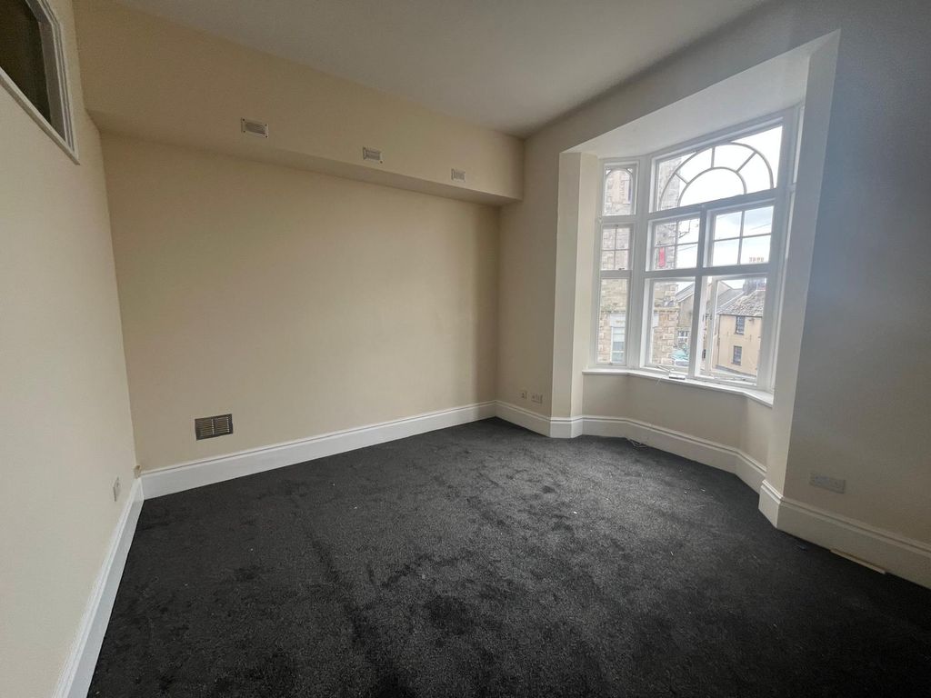 Property photo 1 of 3