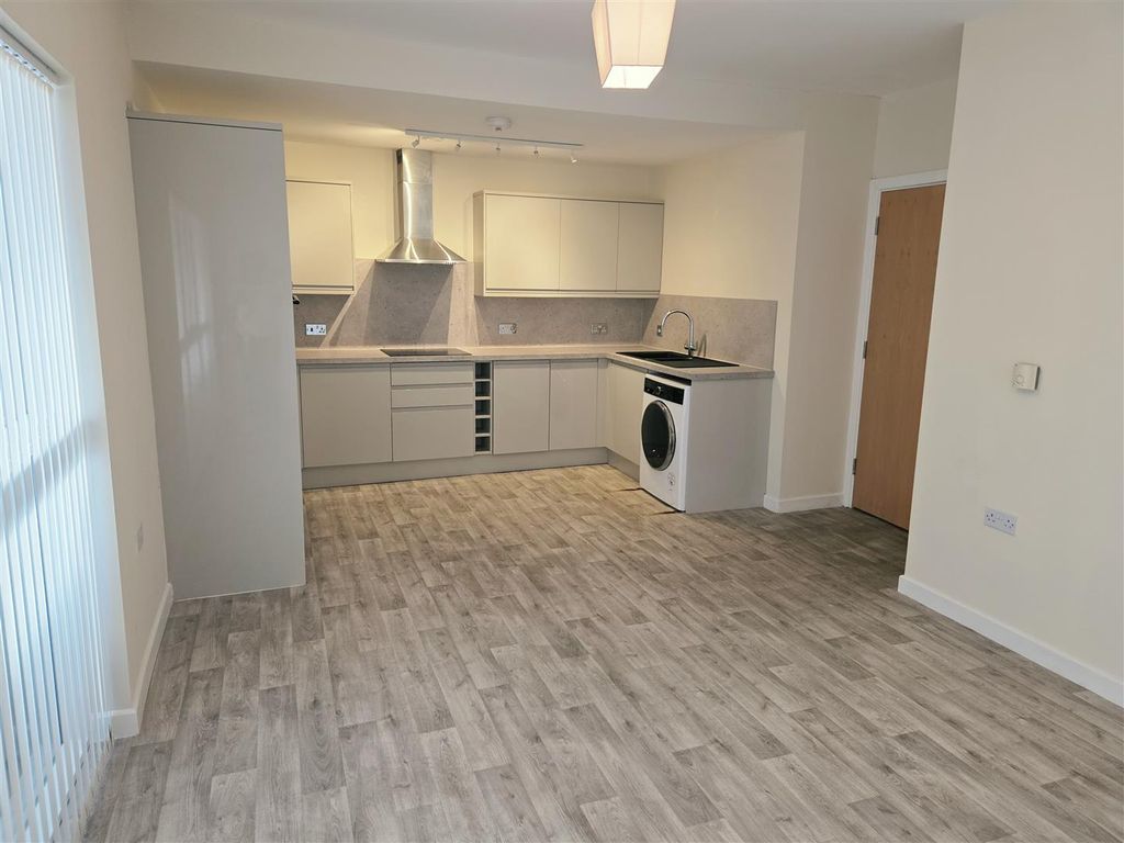 Property photo 1 of 7 Kit Din.Jpg