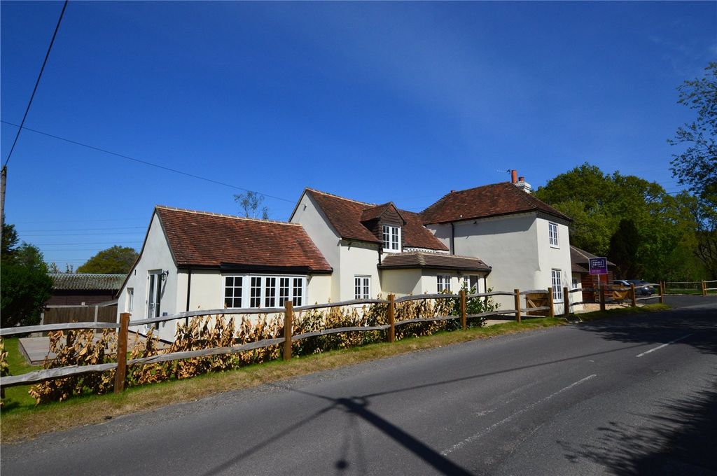 Property photo 1 of 8 Front Aspect