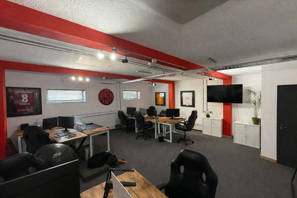 Property photo 1 of 3 B3775d51-Ad3F-4846-B602-8059F3F08863.Png