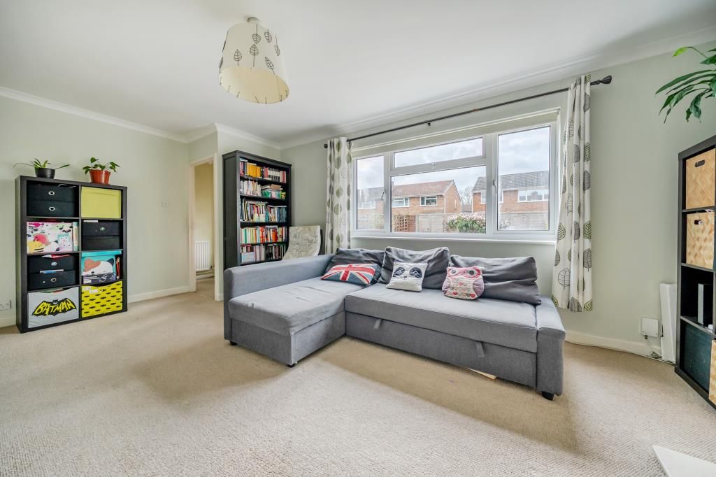 Property photo 3 of 21 Living Area