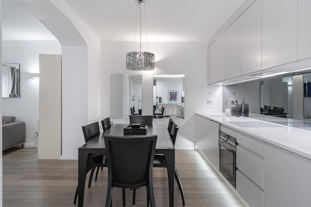 Property photo 3 of 23 Photo 2