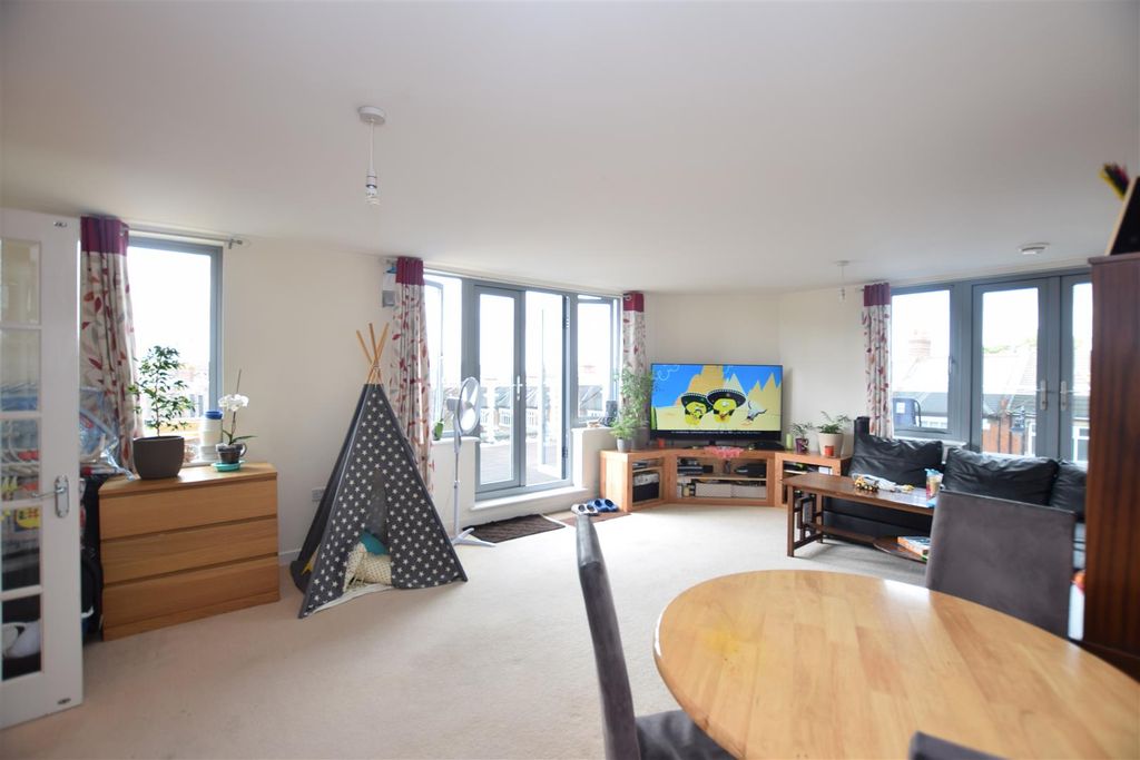 Property photo 2 of 12 Dsc_0950.Jpg