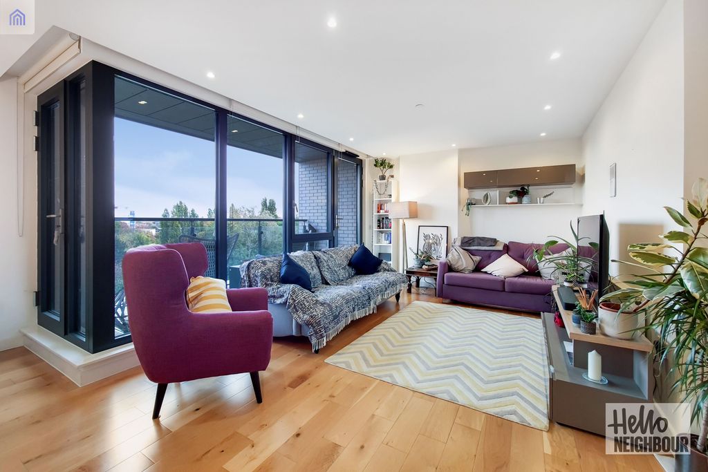 Property photo 1 of 13 Photo 0