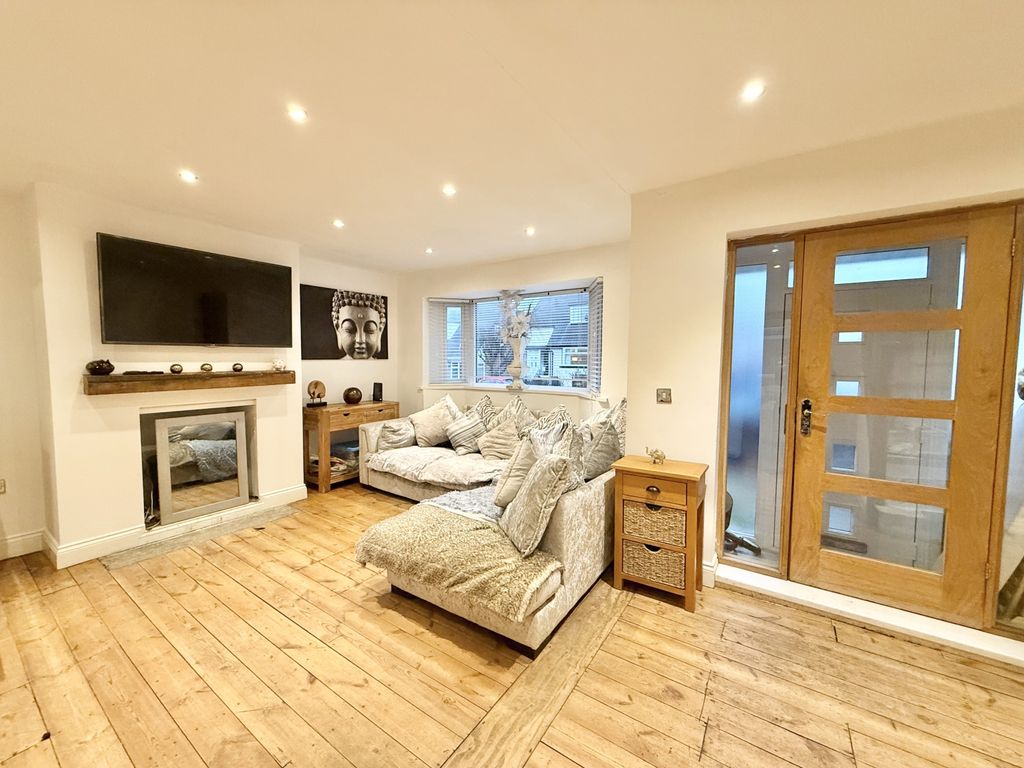 Property photo 2 of 12 Img_6552