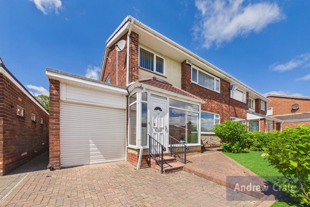 Property photo 1 of 17 (Main)