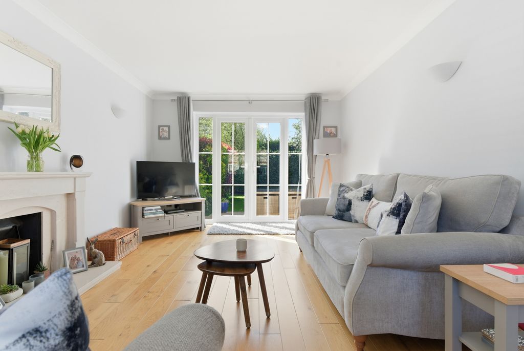 Property photo 2 of 25 Picture No. 16