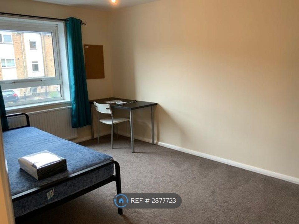 Property photo 3 of 4