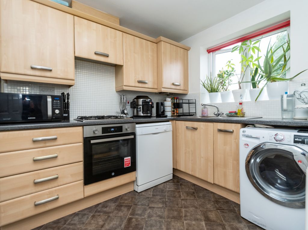 Property photo 3 of 19 B0031682