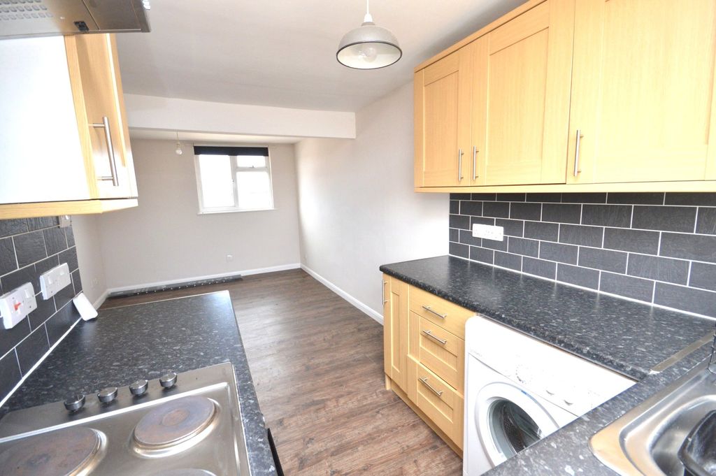 Property photo 3 of 10 Kitchen/Living Space