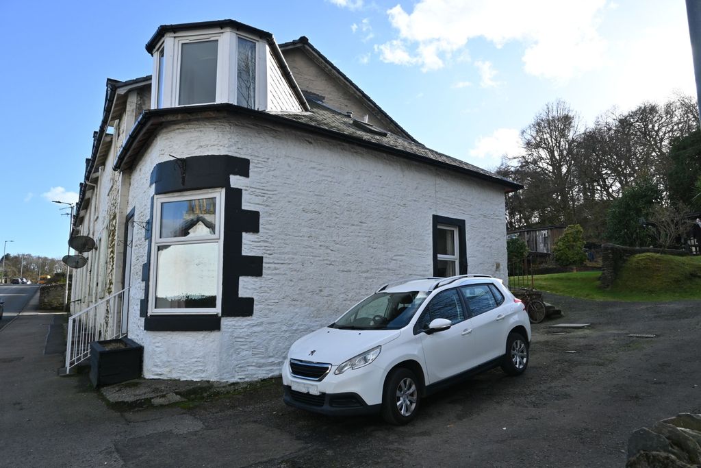 Property photo 2 of 24 4802031