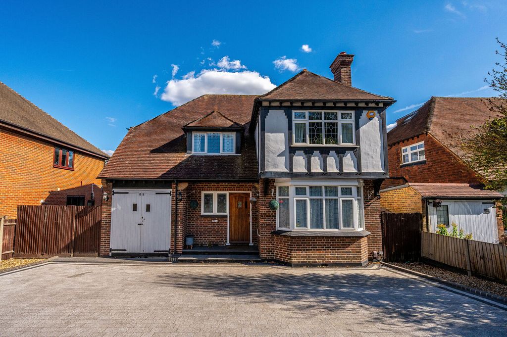 Property photo 1 of 23