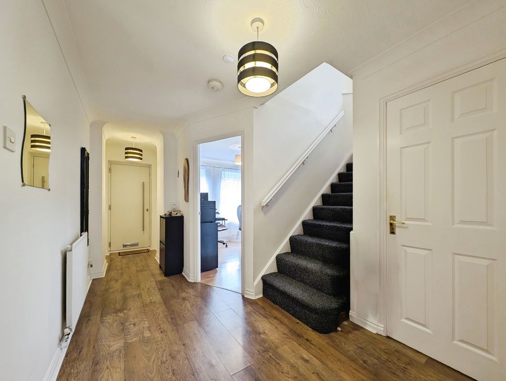 Property photo 2 of 17 Pbox-Img.Jpg