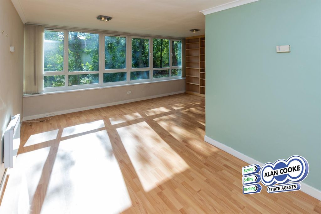 Property photo 2 of 8 Living Room