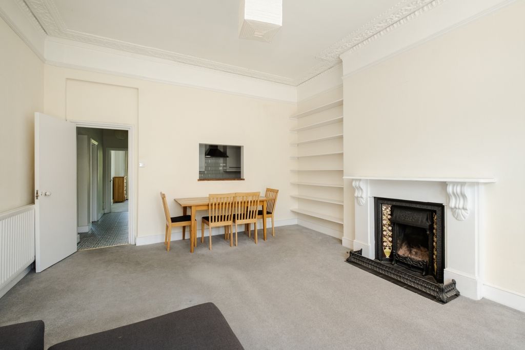 Property photo 3 of 16 Lordship Park