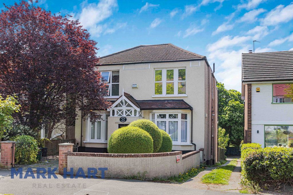 Property photo 2 of 24