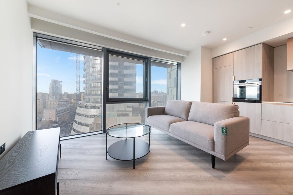 Property photo 3 of 9