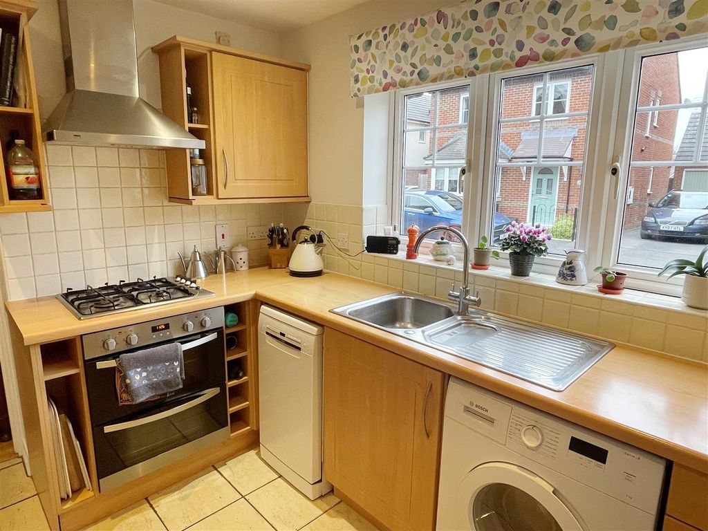 Property photo 3 of 20 Kitch 2.Jpg