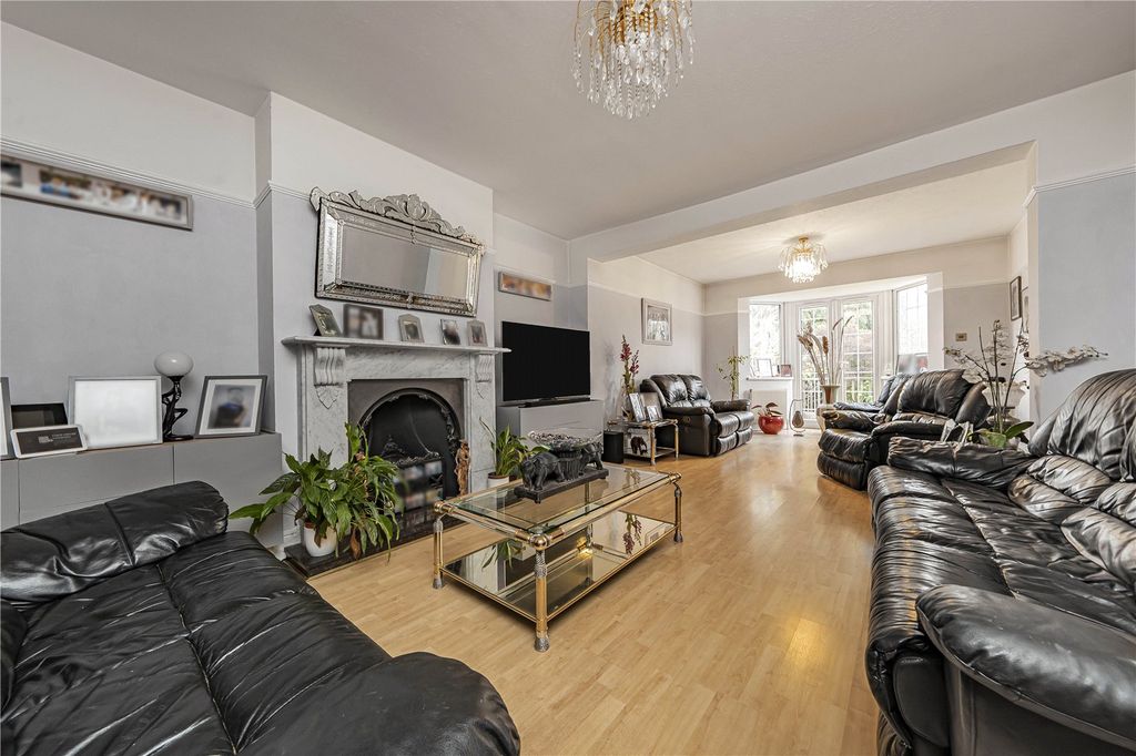 Property photo 3 of 18 Picture No. 21