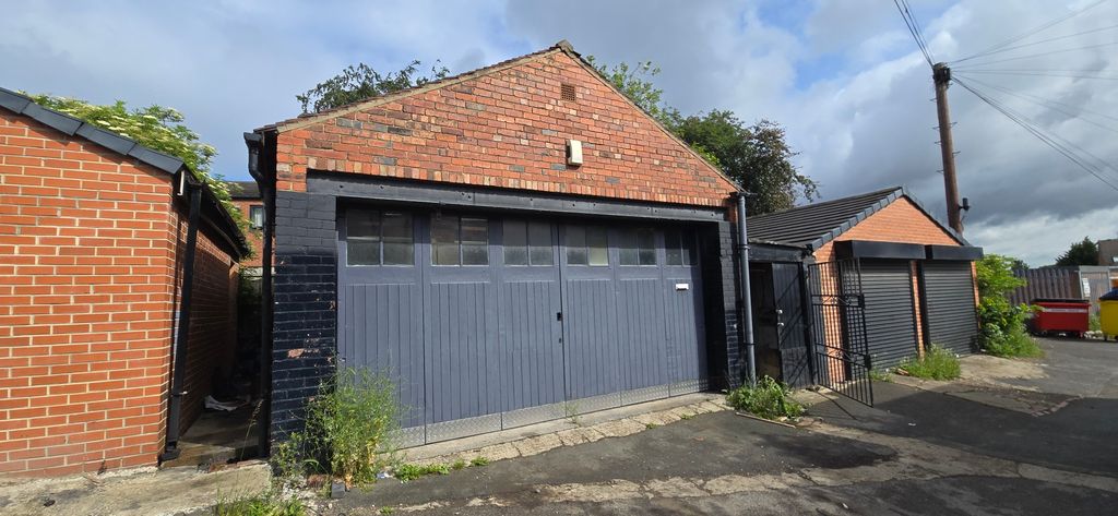 Property photo 2 of 7