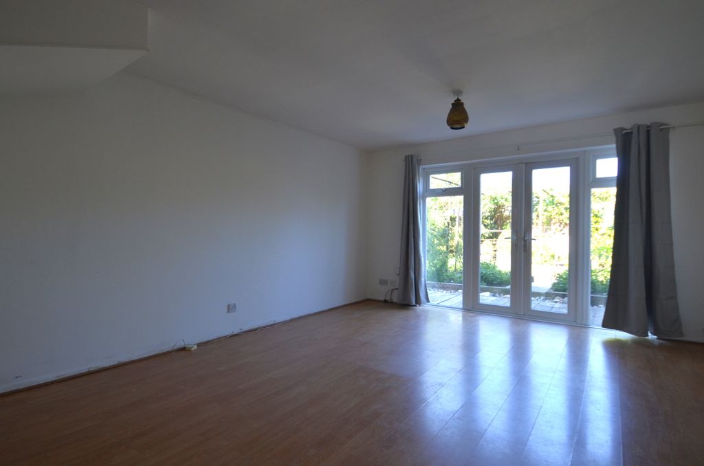 Property photo 2 of 8 Dsc_0415