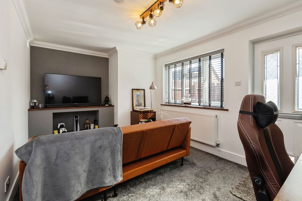 Property photo 2 of 9 Pbox-Img.Jpg